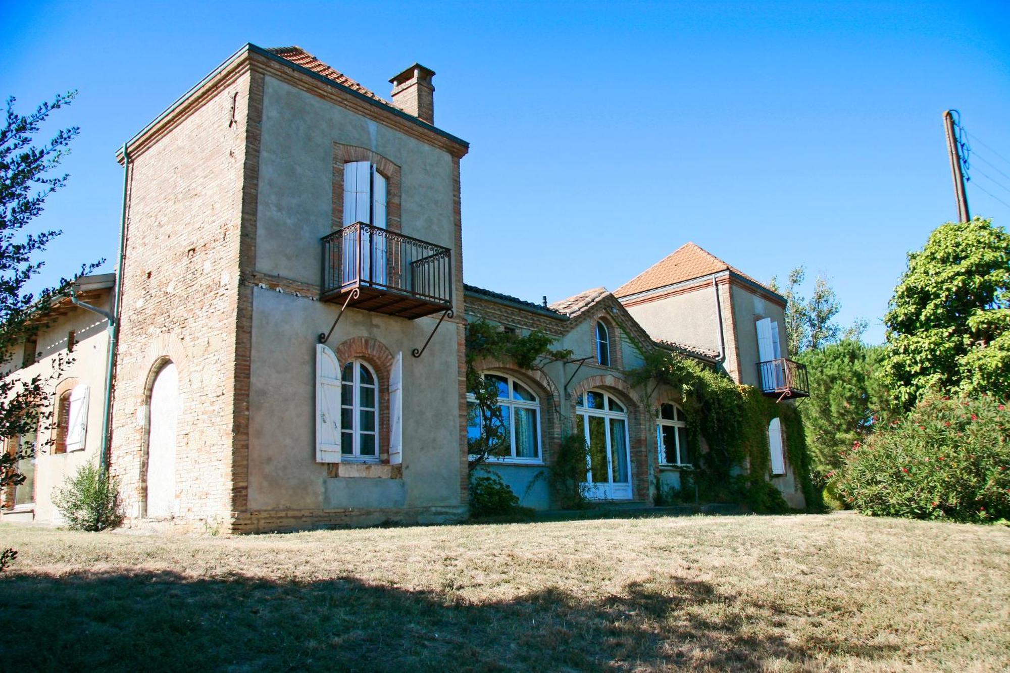 Chambres d'Hôtes Le Loubet LʼIsle-Jourdain Extérieur photo